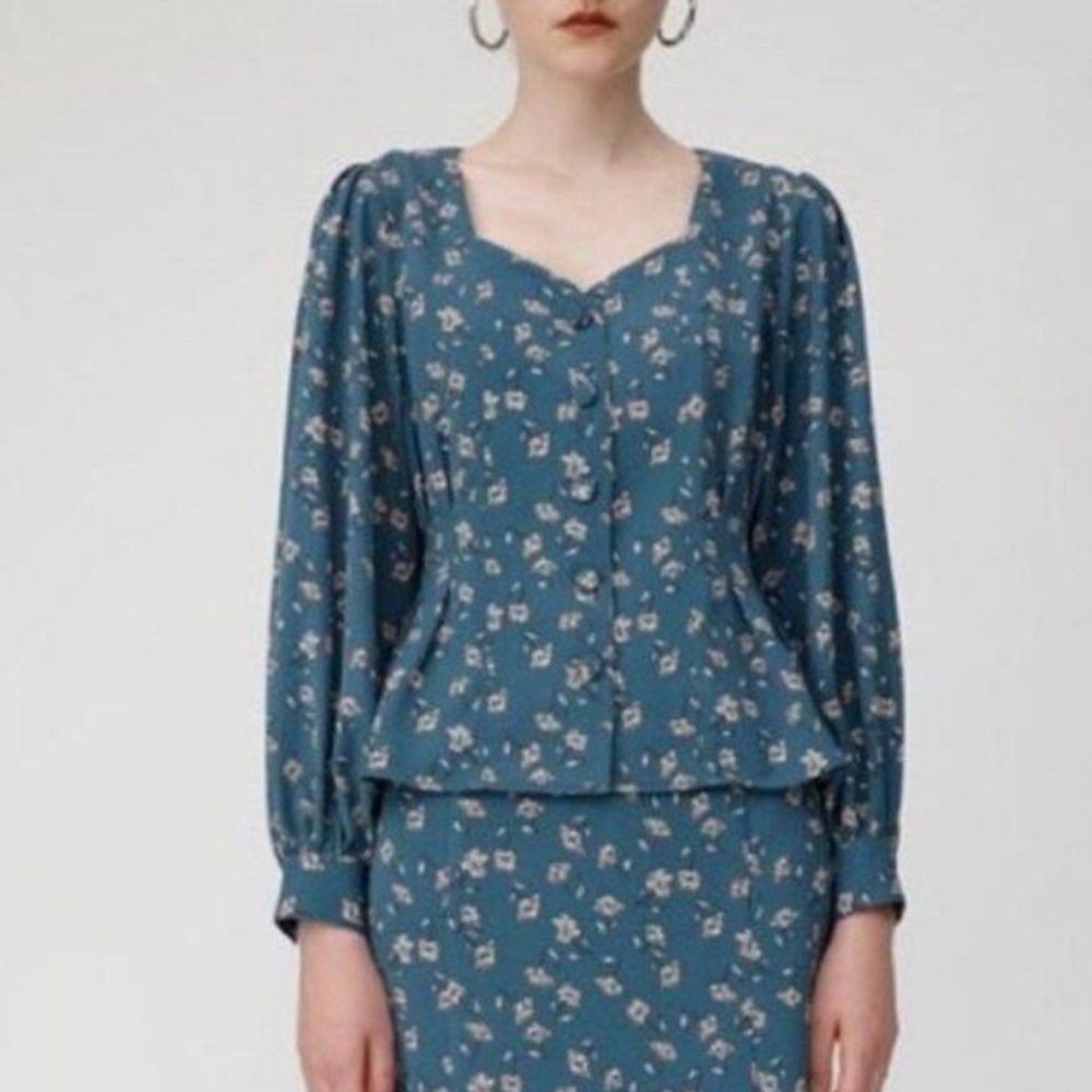 Moussy floral blouse
